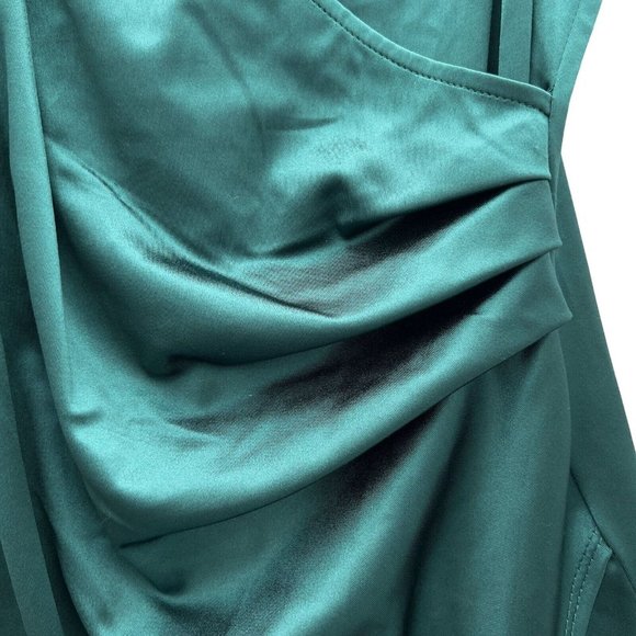 EMERALD SUNDAE Asymmetrical-Hem Dress Size Medium Green - 0024 - Picture 7 of 10